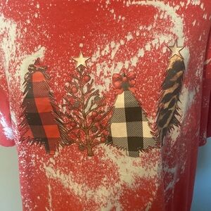 Size xl red distressed Christmas tree tshirt excellent condition Bella canvas t